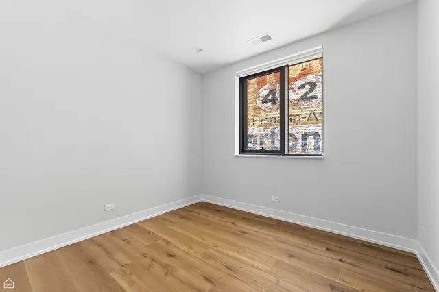 $2,975 | 2354 North Washtenaw Avenue, Unit 301, Chicago, IL 60647