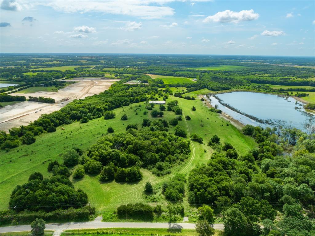 318 Cold Springs Road Van Alstyne, TX 75495 - Photo 15 of 17 a view of a city