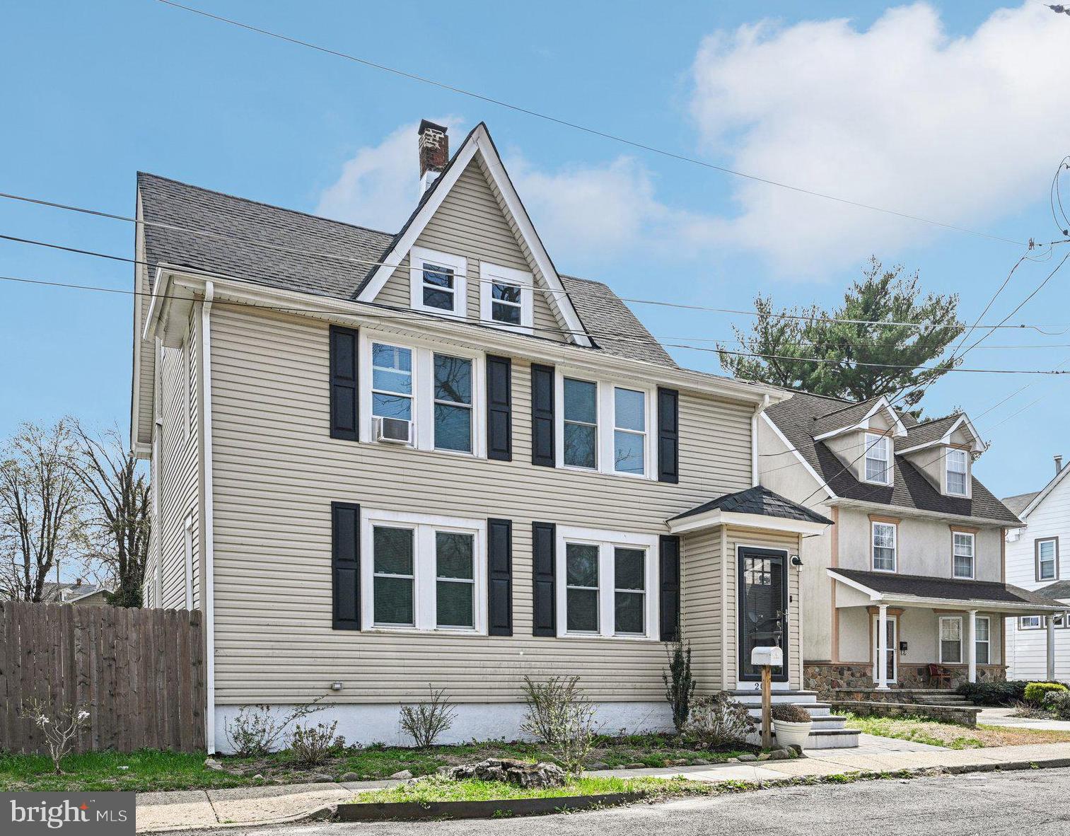 206 Chestnut Street Mount Holly, NJ 08060 - Photo 3 of 45