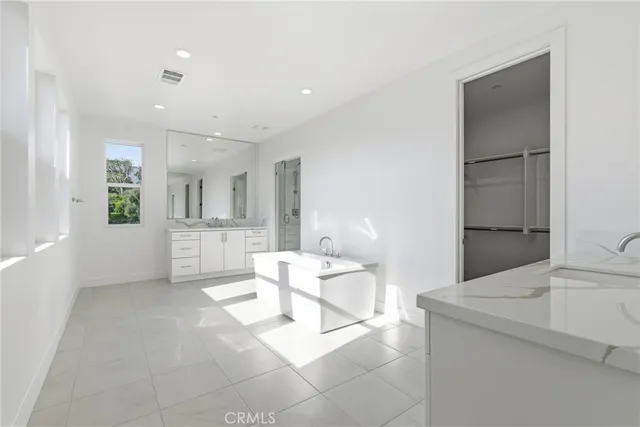 $2,599,000 | 101 Red Oak, Lake Forest, CA 92630