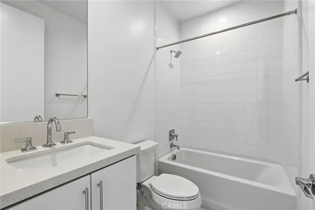 $2,599,000 | 101 Red Oak, Lake Forest, CA 92630