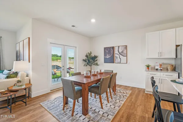 $362,375 | 206 Artist Avenue, Johnson City, TN 37615