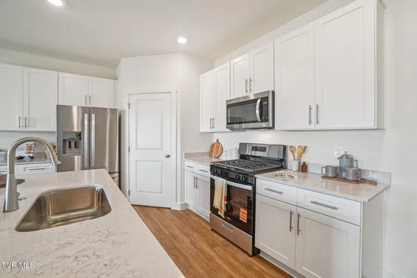 $362,375 | 206 Artist Avenue, Johnson City, TN 37615