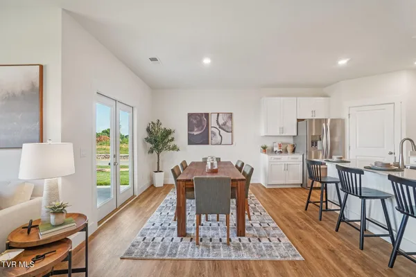 $360,375 | 206 Artist Avenue, Johnson City, TN 37615