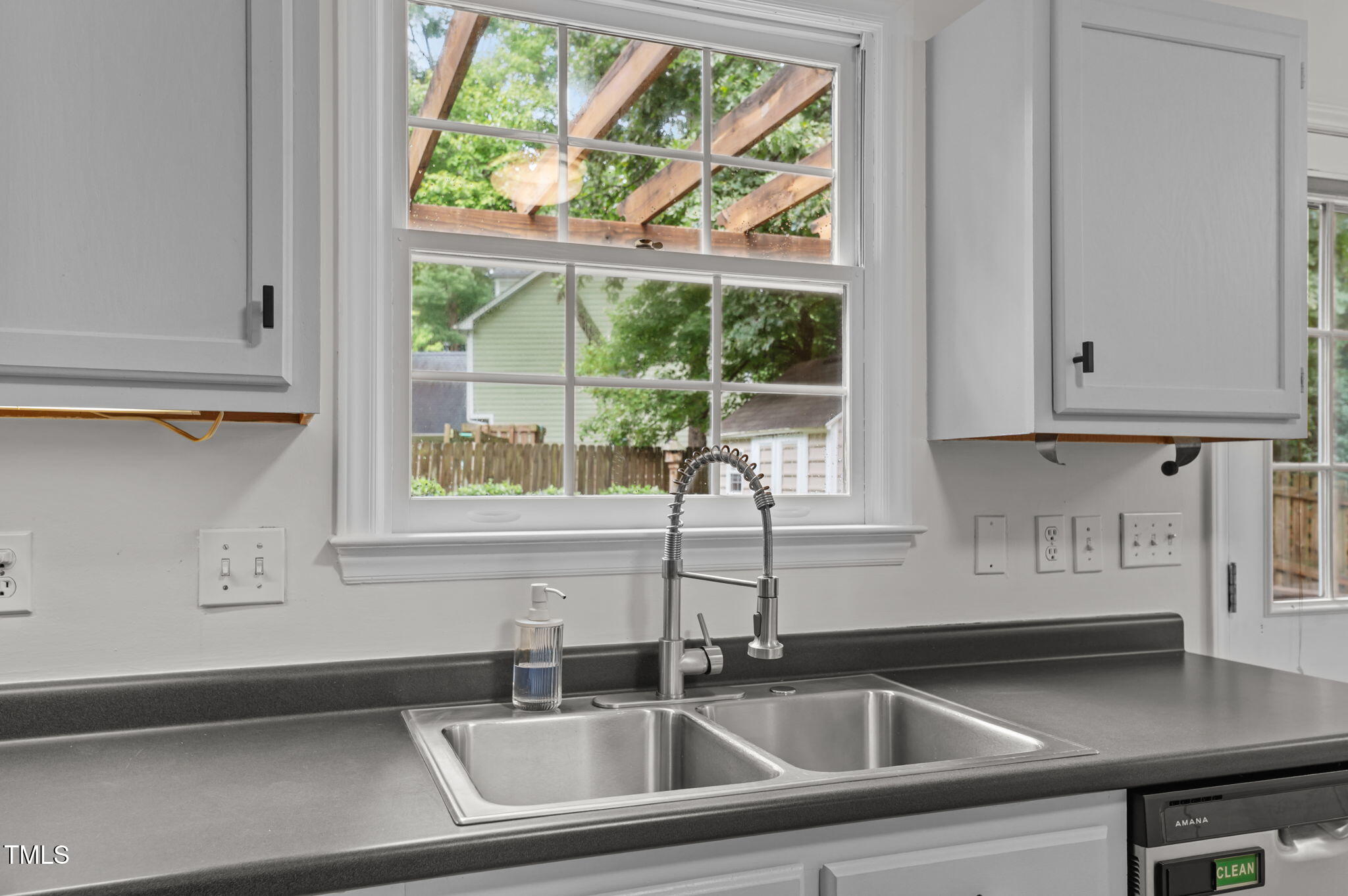 12005 North Exeter Way Raleigh, NC 27613 - Photo 10 of 38 Kitchen