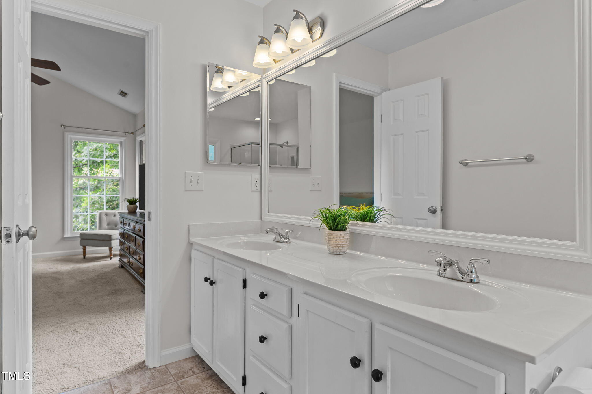 12005 North Exeter Way Raleigh, NC 27613 - Photo 17 of 38 Primary Bathroom