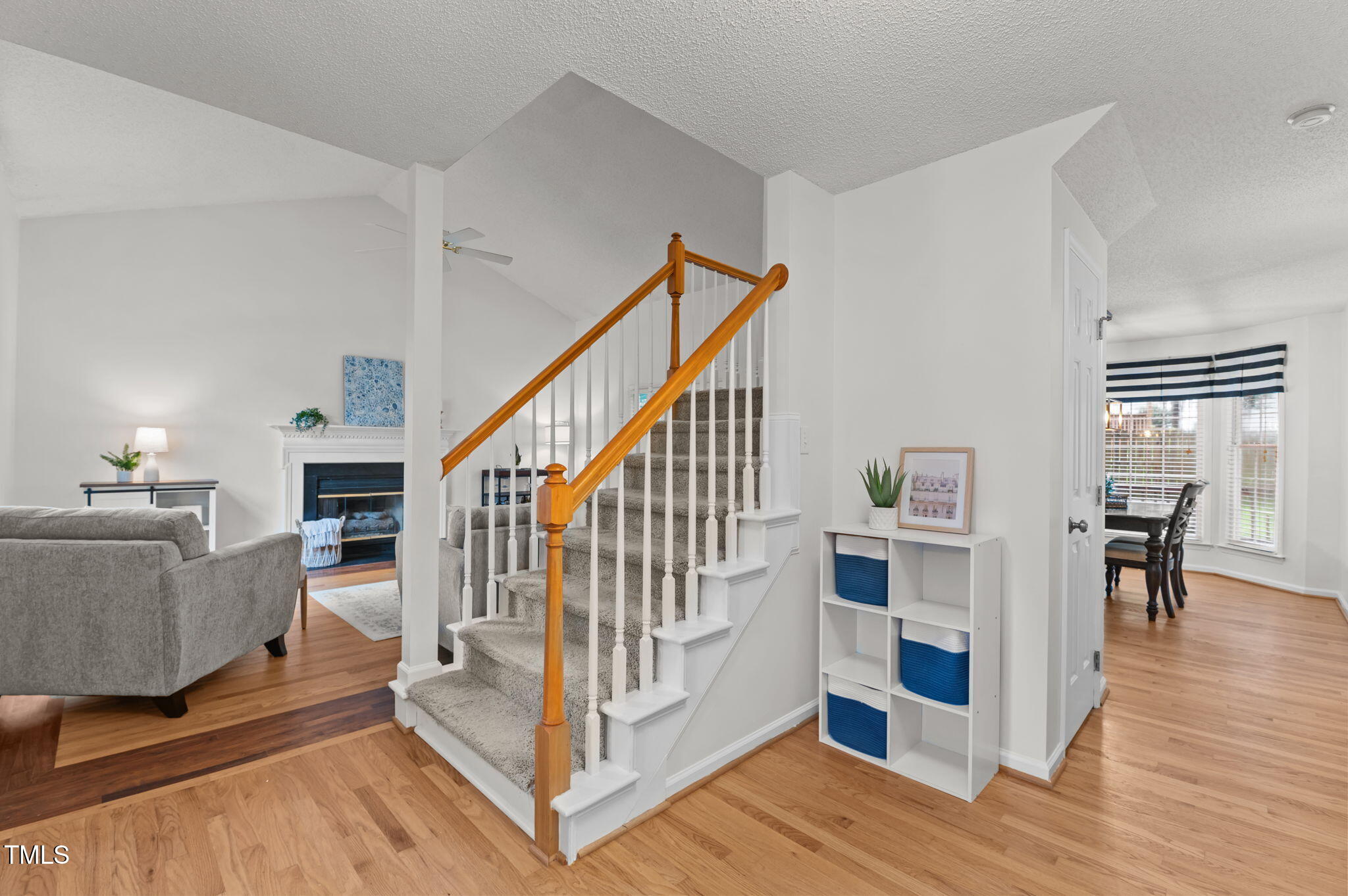 12005 North Exeter Way Raleigh, NC 27613 - Photo 2 of 38 Entry