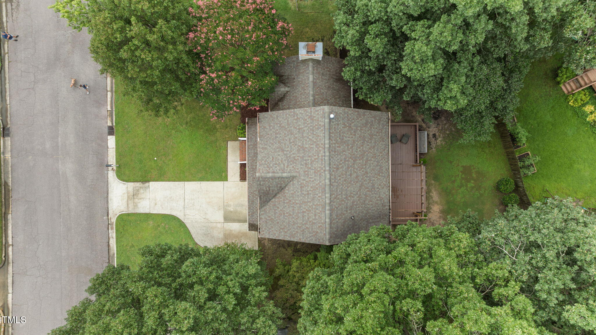 12005 North Exeter Way Raleigh, NC 27613 - Photo 33 of 38 Exterior