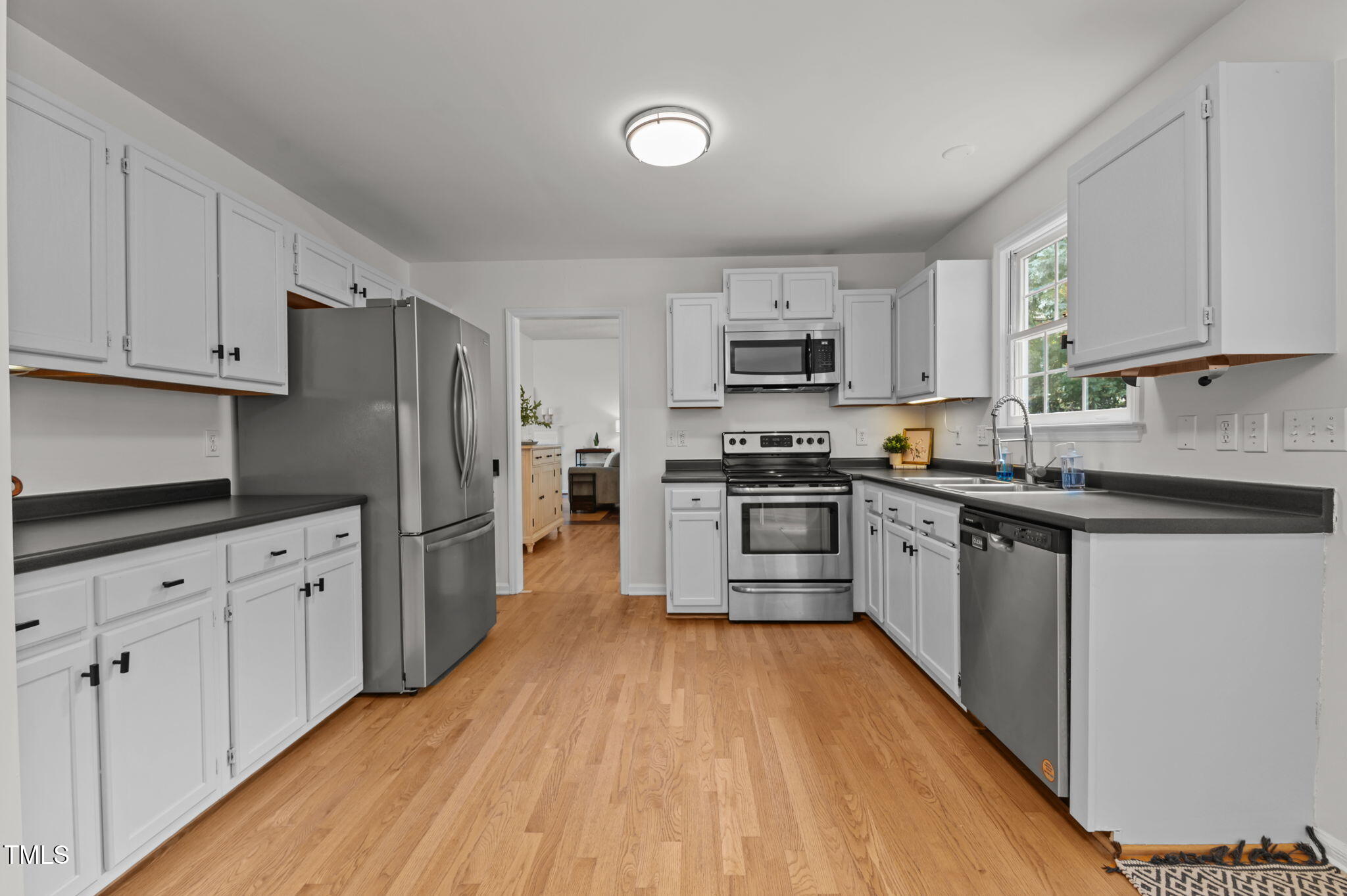 12005 North Exeter Way Raleigh, NC 27613 - Photo 8 of 38 Kitchen
