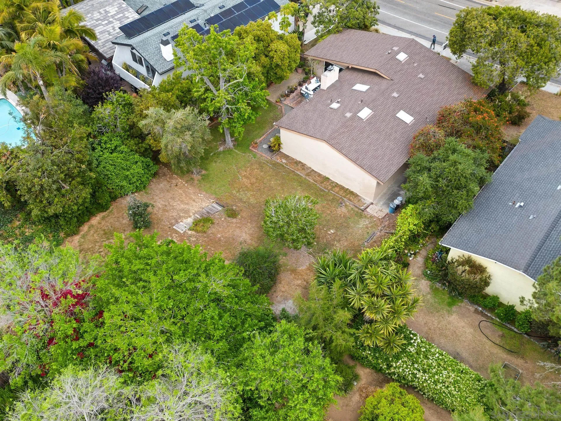 916 Crest Drive Encinitas, CA 92024 - Photo 46 of 47 an aerial view of a house with a yard and garden