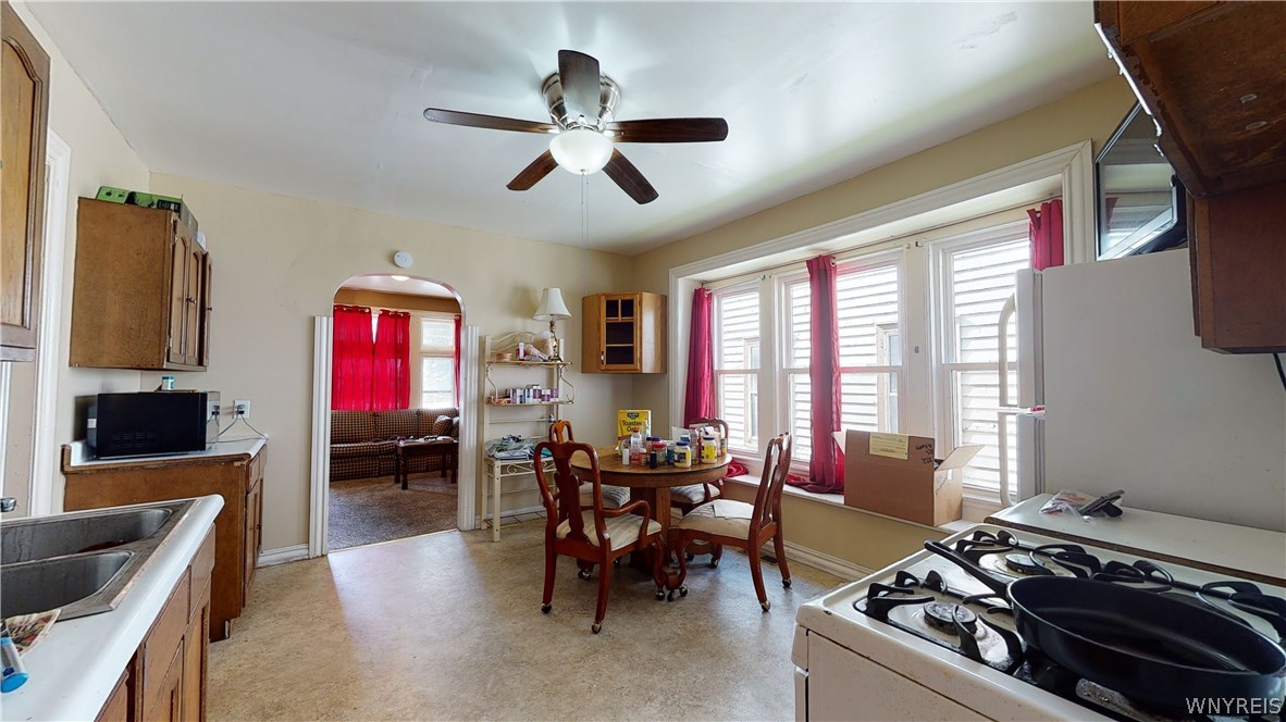 52 Locust Street Buffalo, NY 14204 - Photo 14 of 46