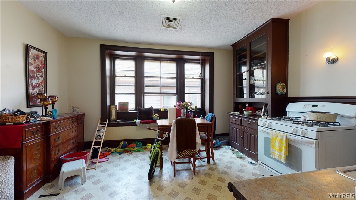 52 Locust Street Buffalo, NY 14204 - Photo 20 of 46