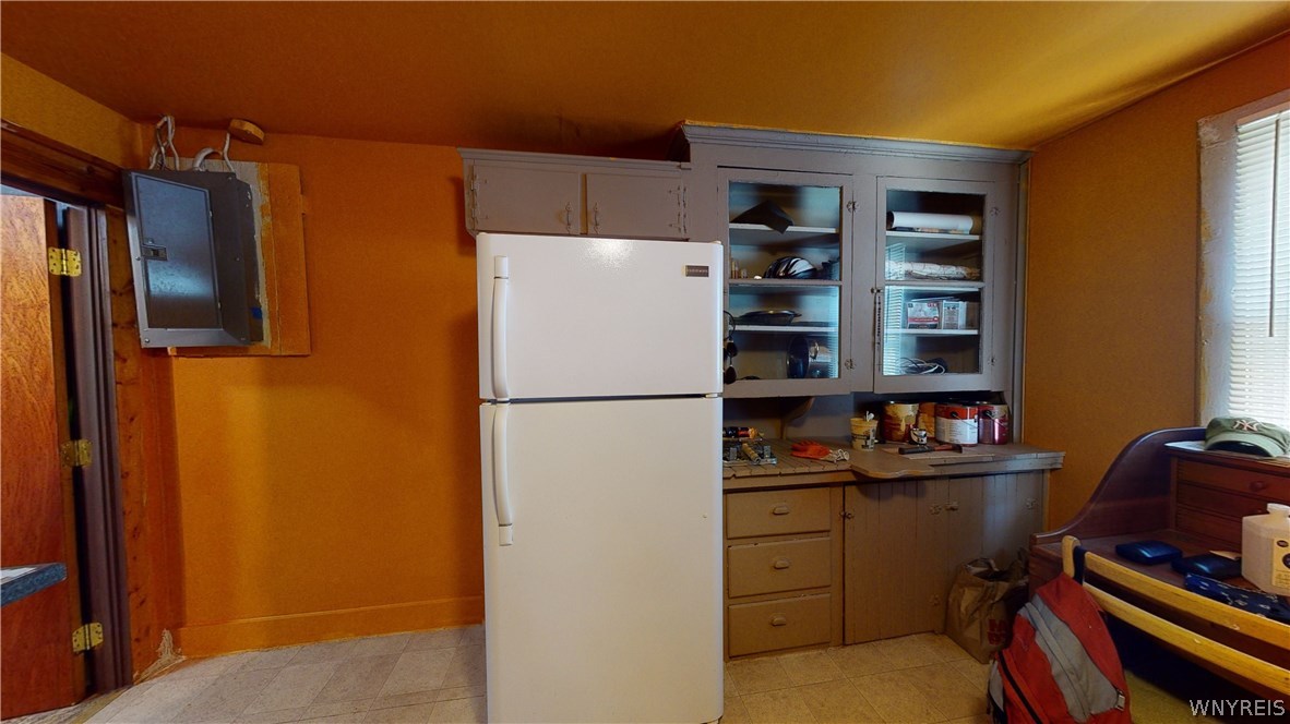 52 Locust Street Buffalo, NY 14204 - Photo 38 of 46