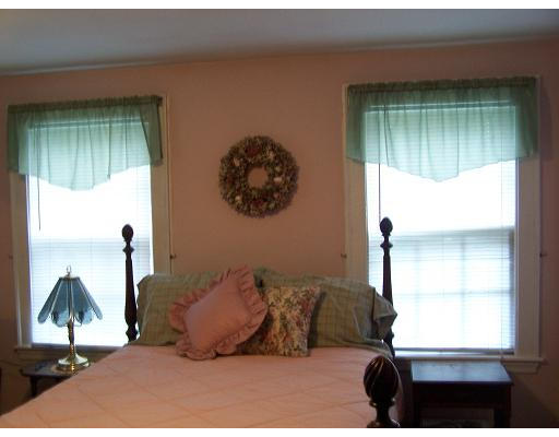 14 Stickney Road Medford, MA 02155 - Photo 4 of 6 Gallery Image 4