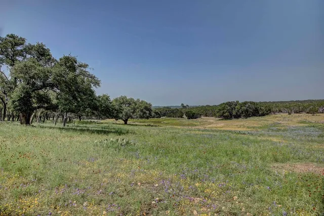 $1,350,000 | 419 Yellowstone Lane, Hunt, TX 78024