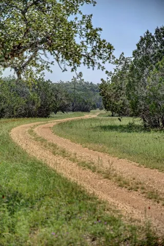 $1,350,000 | 419 Yellowstone Lane, Hunt, TX 78024