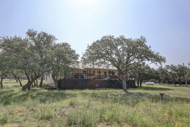 $1,350,000 | 419 Yellowstone Lane, Hunt, TX 78024