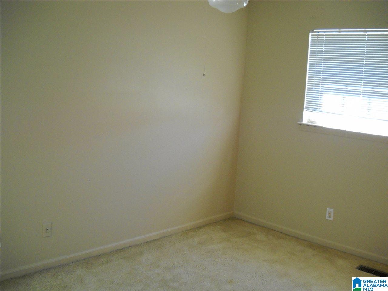 517 Creekview Lane Pelham, AL 35124 - Photo 14 of 26