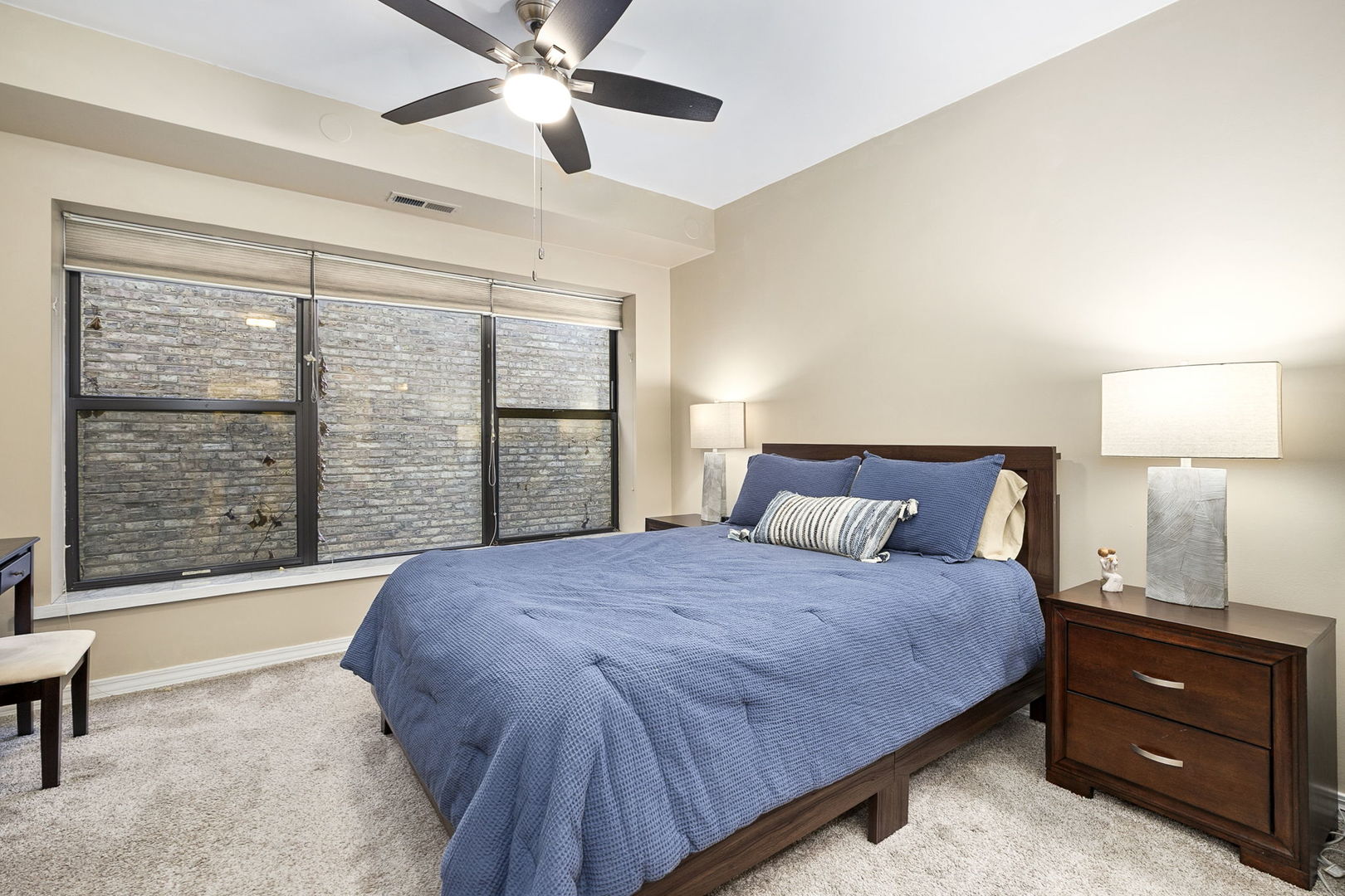 4429 North Beacon Street, Unit 2N Chicago, IL 60640 - Photo 18 of 32 a bedroom with a bed and a window