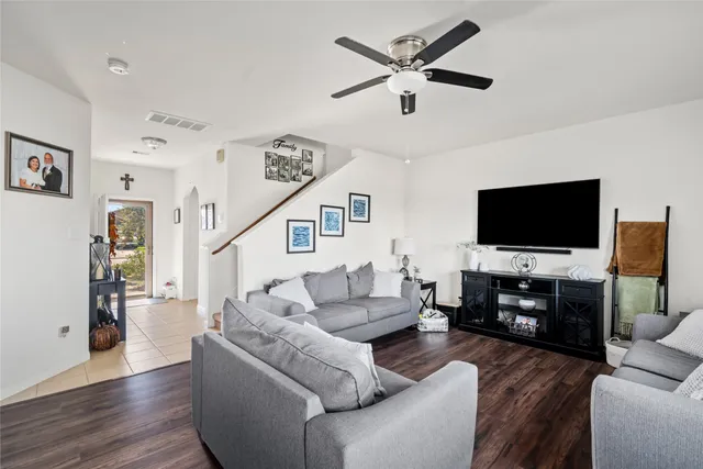 $285,000 | 2011 Beach Bluff Road, Rosenberg, TX 77469