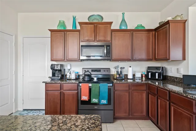 $285,000 | 2011 Beach Bluff Road, Rosenberg, TX 77469