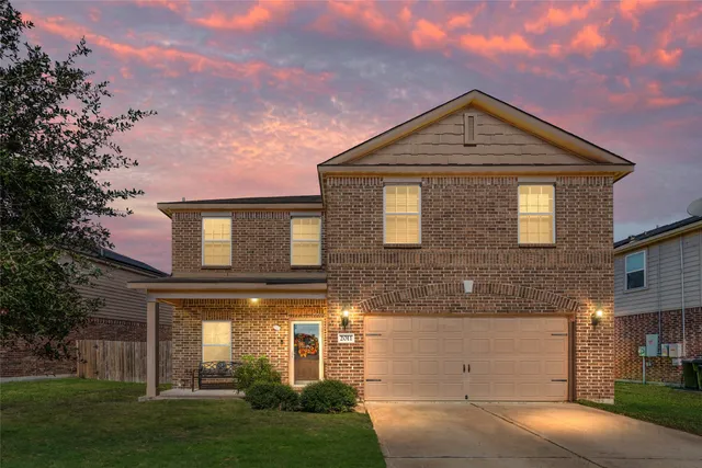 $285,000 | 2011 Beach Bluff Road, Rosenberg, TX 77469