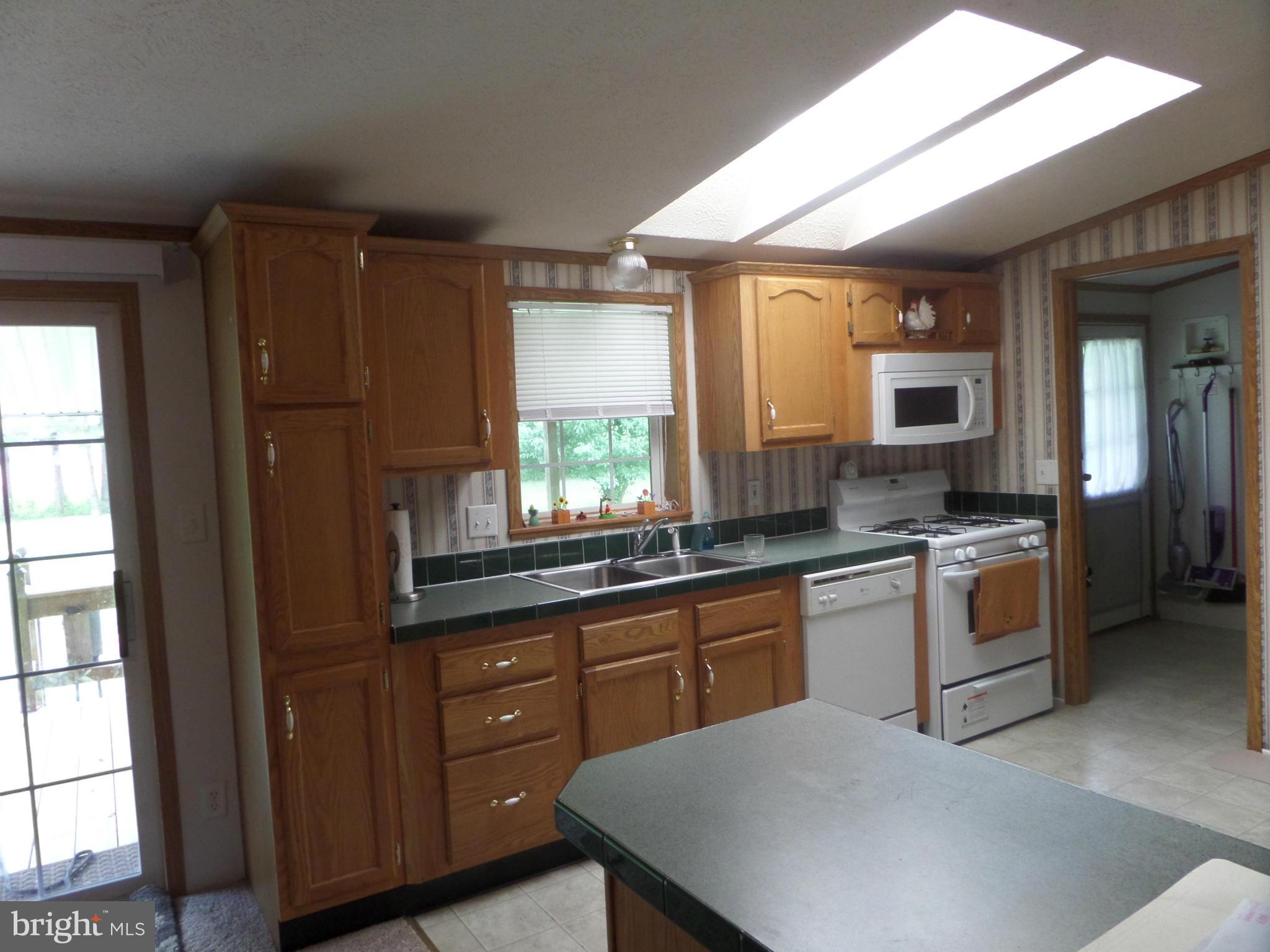 6540 Cabin Ridge Road Hurlock, MD 21643 - Photo 12 of 14 Kitchen