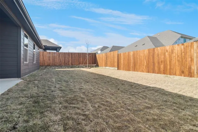 $2,200 | 802 Edgehurst Drive, McKinney, TX 75071