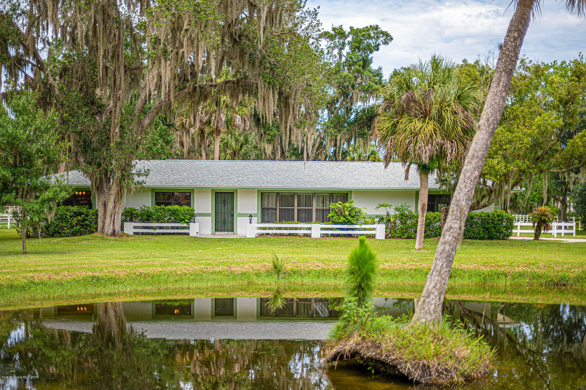 2785 Turtle Mound Road Melbourne, FL 32934 - Photo 3 of 57 JCZ_4457