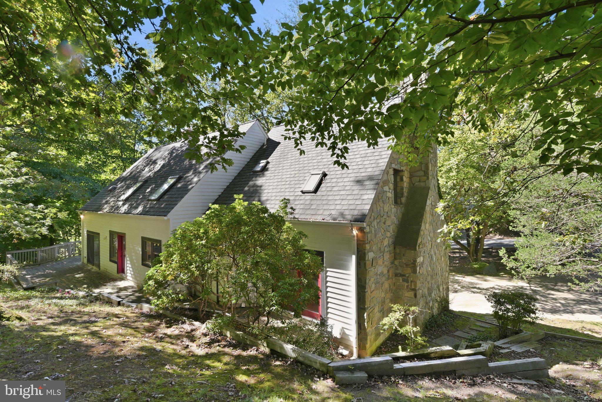 1345 Kirby Road McLean, VA 22101 - Photo 4 of 42 Gallery Image 4