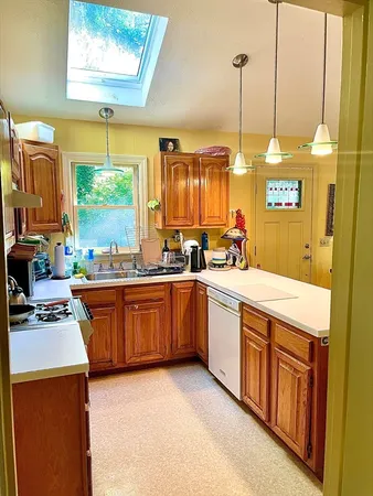 $3,000 | 20 Hidden Village Road, Falmouth, MA 02540