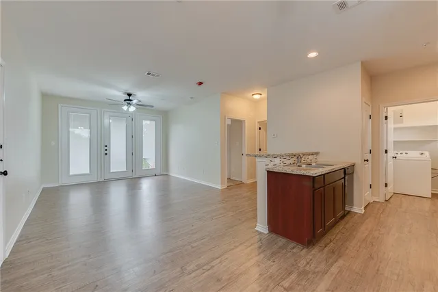 $1,185 | 1915 Dartmouth Street, Unit 4019, College Station, TX 77840