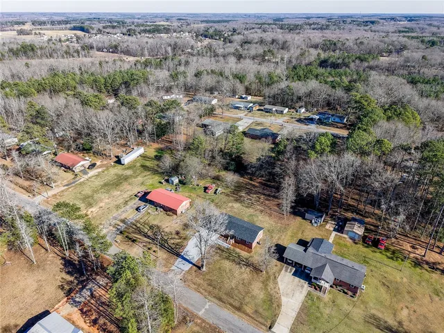 $219,000 | 112 Camelot Drive, Belton, SC 29627