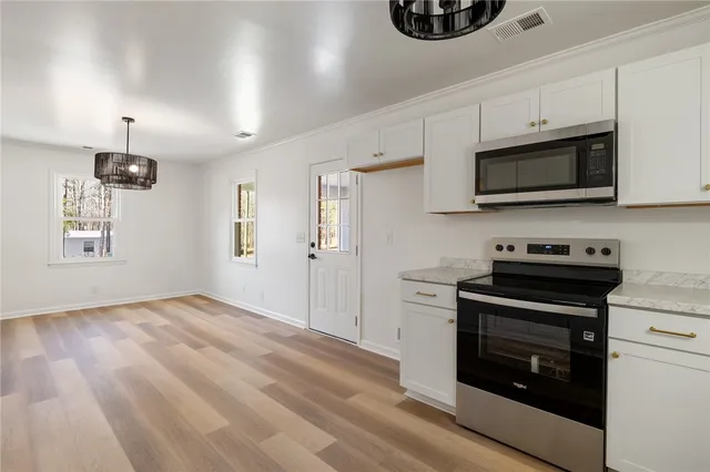 $219,000 | 112 Camelot Drive, Belton, SC 29627