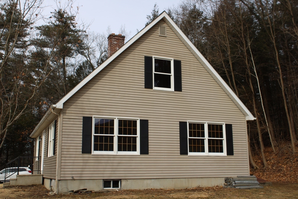 59 Strowbridge Road Northfield, MA 01360 - Photo 4 of 26 a view of a house