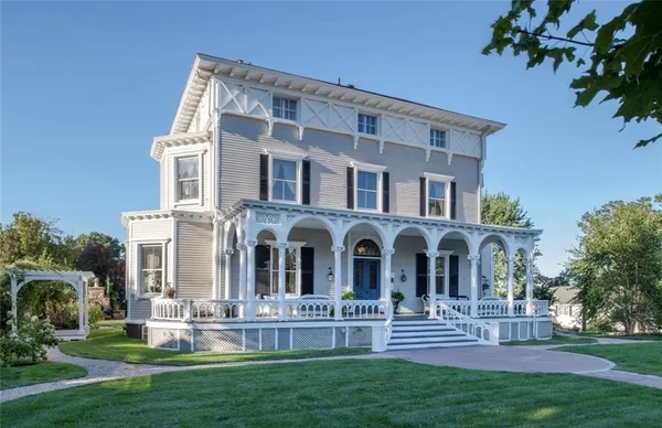 $3,350,000 | 1 Ichabod Lane, Middletown, RI 02842