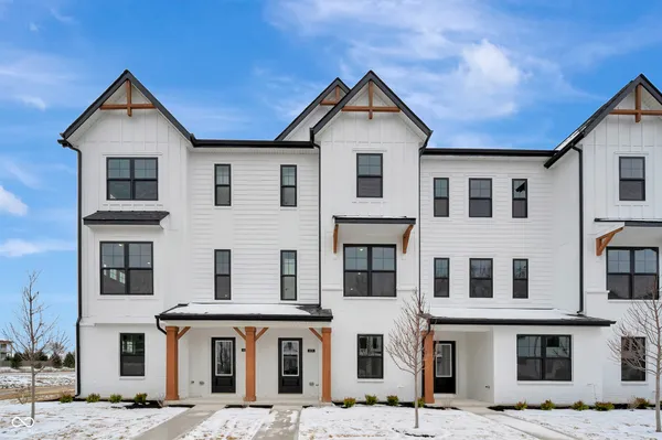 $314,990 | 4476 Yellowwood Avenue, Brownsburg, IN 46112
