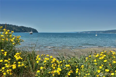 $637,800 | 1278 Dunlap Drive, Freeland, WA 98249