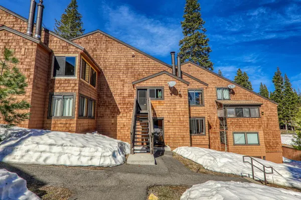 $365,000 | 11569 Snowpeak Way, Unit 651, Truckee, CA 96161