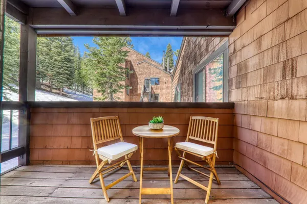 $365,000 | 11569 Snowpeak Way, Unit 651, Truckee, CA 96161