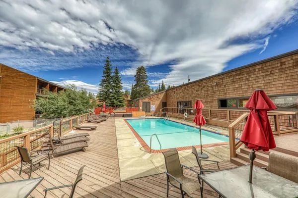 $365,000 | 11569 Snowpeak Way, Unit 651, Truckee, CA 96161