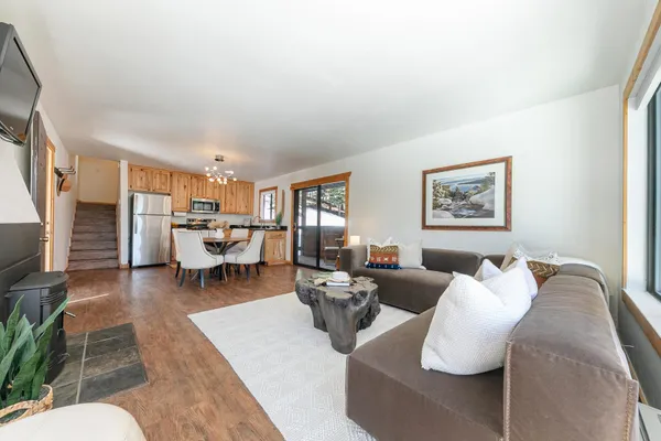 $365,000 | 11569 Snowpeak Way, Unit 651, Truckee, CA 96161