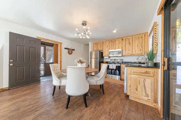 $365,000 | 11569 Snowpeak Way, Unit 651, Truckee, CA 96161
