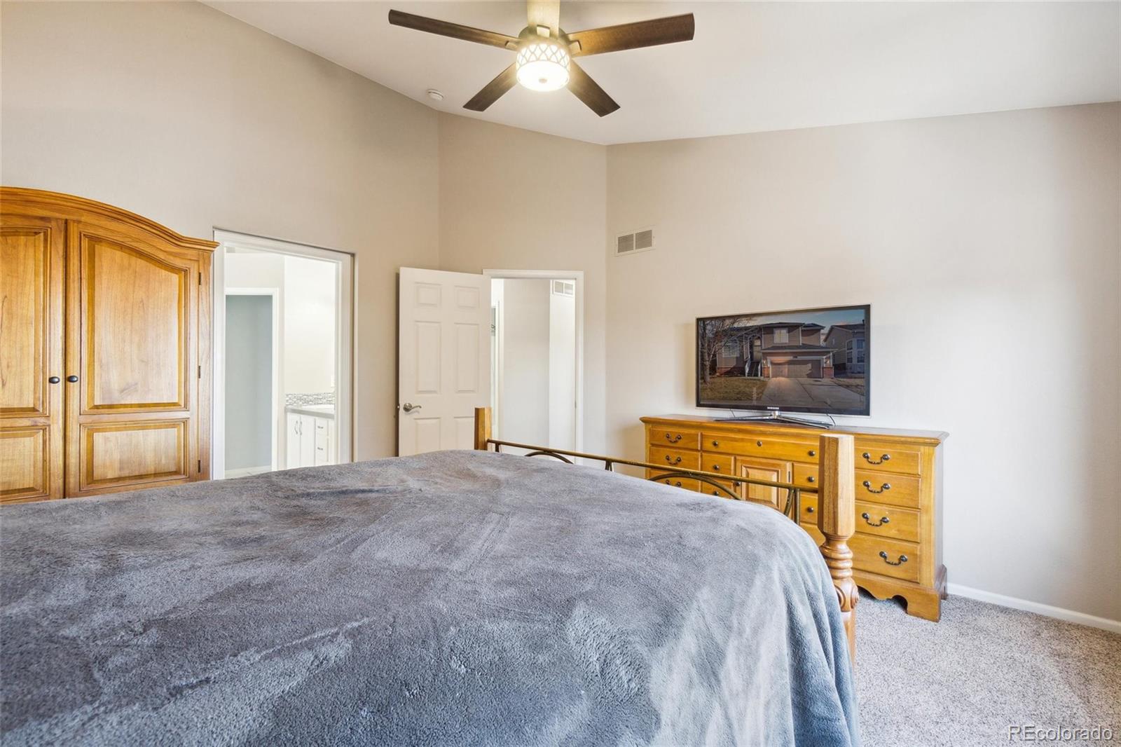 9681 Burberry Way Highlands Ranch, CO 80129 - Photo 18 of 40 Gallery Image 18