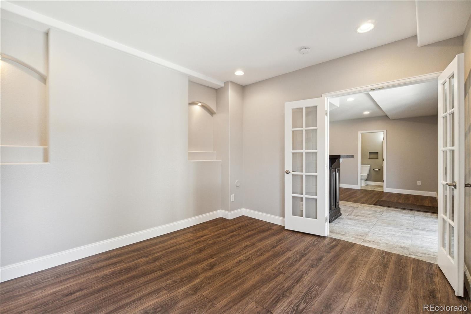 9681 Burberry Way Highlands Ranch, CO 80129 - Photo 34 of 40 Gallery Image 34
