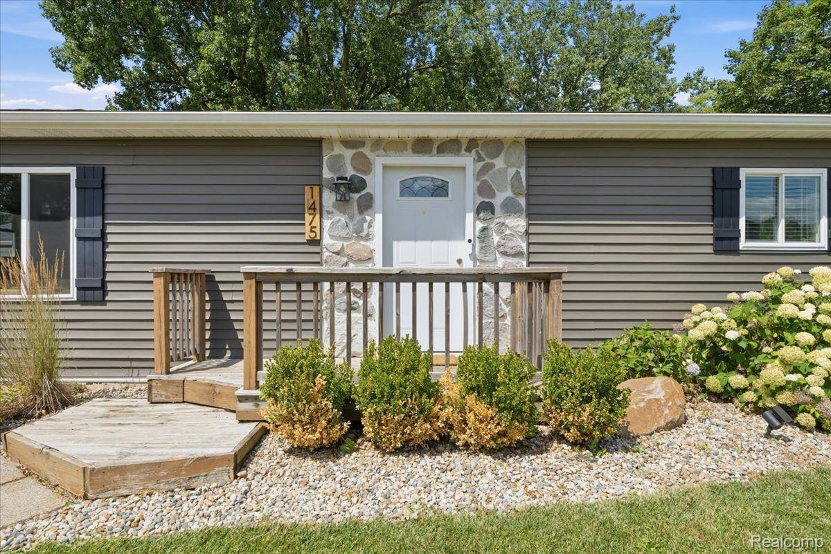 1475 North Irish Road Davison, MI 48423 - Photo 4 of 55 08-1475_N_Irish_073.jpg