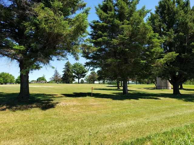 $49,900 | Lot 30 16th Fairway Drive, Viroqua, WI 54665