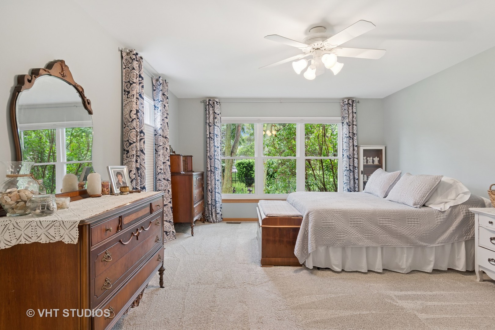 2124 Wicklow Road Naperville, IL 60564 - Photo 13 of 35 a bed room with a bed and a large window