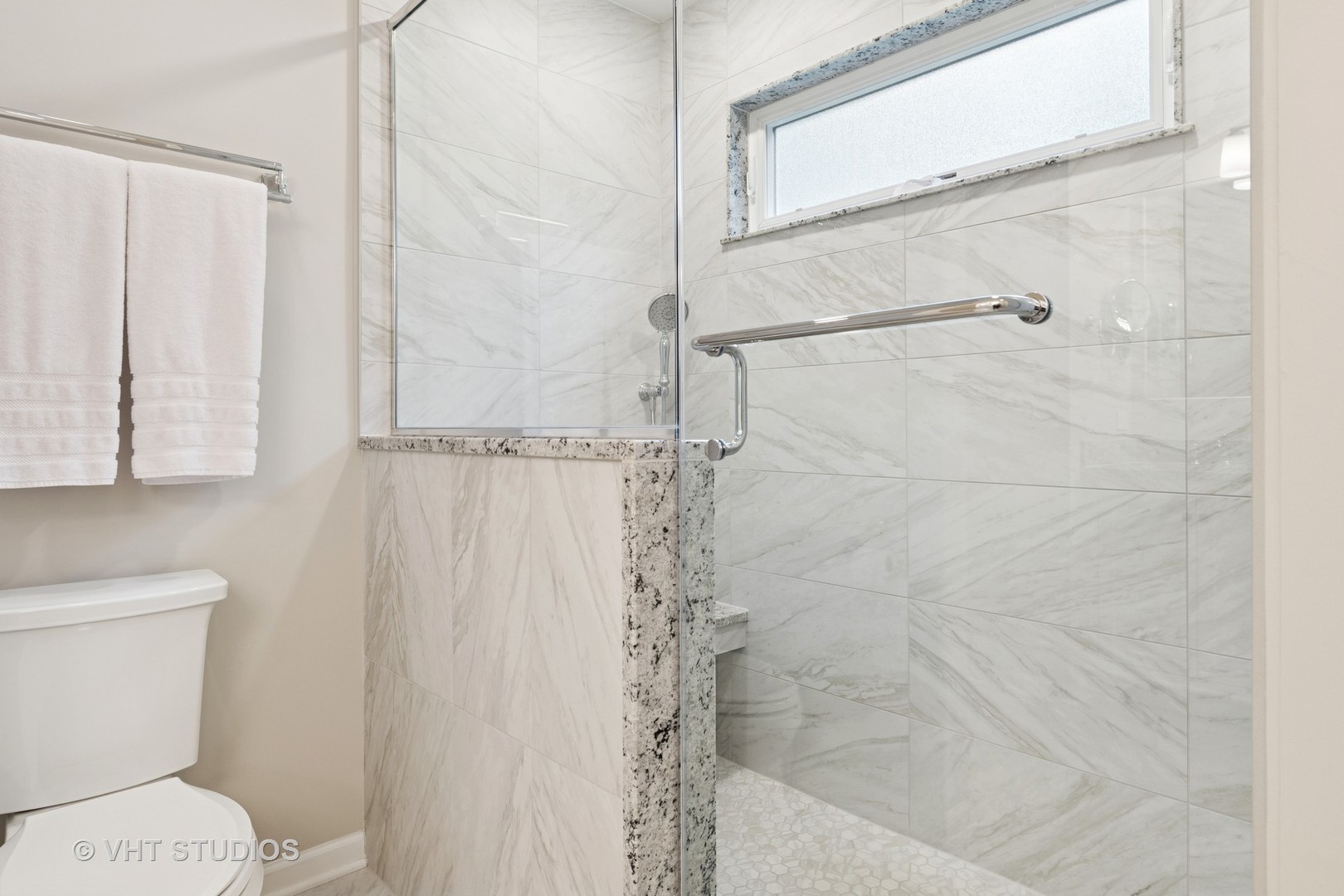 2124 Wicklow Road Naperville, IL 60564 - Photo 15 of 35 a bathroom with a toilet and shower