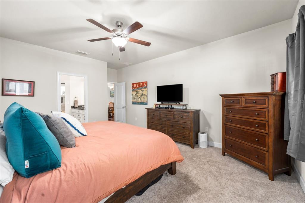 8317 Southwest 78th Lane Gainesville, FL 32608 - Photo 13 of 46